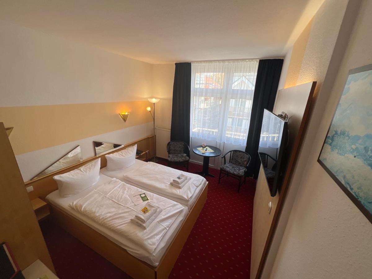 Hotel Poseidon Ostseebad Kühlungsborn エクステリア 写真