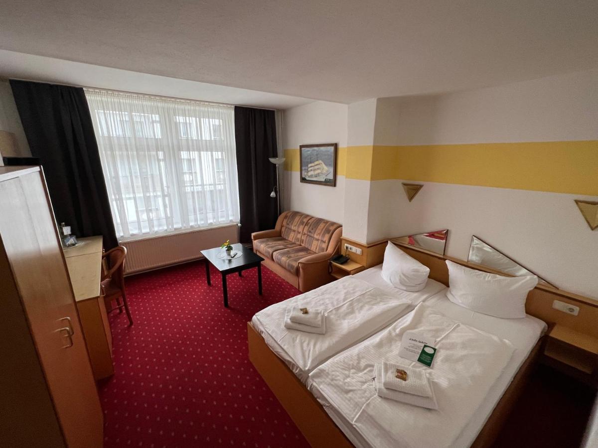 Hotel Poseidon Ostseebad Kühlungsborn エクステリア 写真