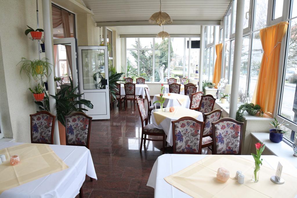 Hotel Poseidon Ostseebad Kühlungsborn エクステリア 写真